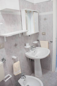 Appartamento in affitto a Lido Marini: bagno 3